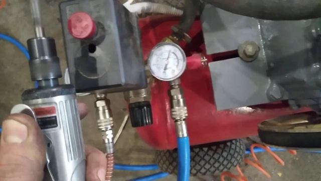 ТЕСТ КОМПРЕСОРА ЗІЛ 130, МАЗ, Т150 ТОРНАДОРОМ І ПНЕВМОБОРМАШИНКОЮ. смотреть онлайн