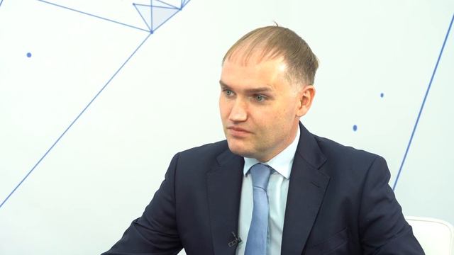 Д.В. КОЛОБОВ - Директор Департамента развития промышленности социально-значимых товаров смотреть онлайн