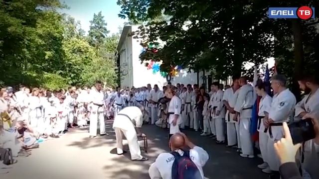 Обладательница черного пояса Ашихара-каратэ Вероника Лукина в рубрике «Город – это мы» смотреть онлайн