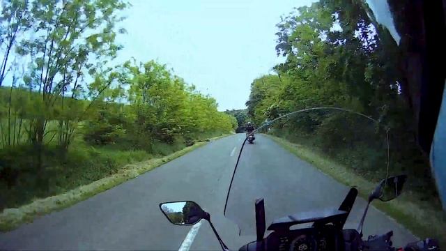 Yamaha T Max Tech Max 560 2023, és Yamaha T Max 500 2001 összehasonlító teszt. смотреть онлайн