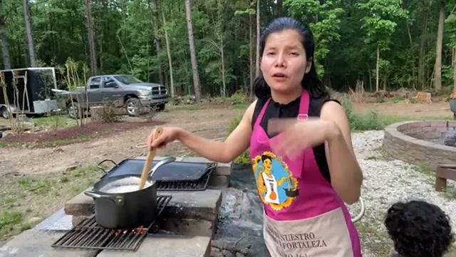 Atol de plátano con leche смотреть онлайн