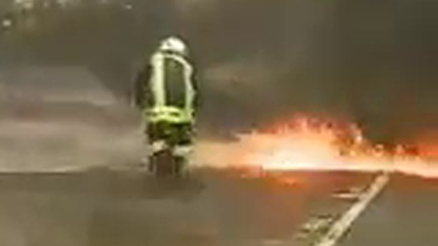 Тушение горящего бензина (20 л) воздушно-эмульсионным огнетушителем ОВЭ-6, компания Магазин 01 смотреть онлайн