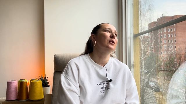 Две вязальщицы, от которых я просто без ума ❤️ смотреть онлайн