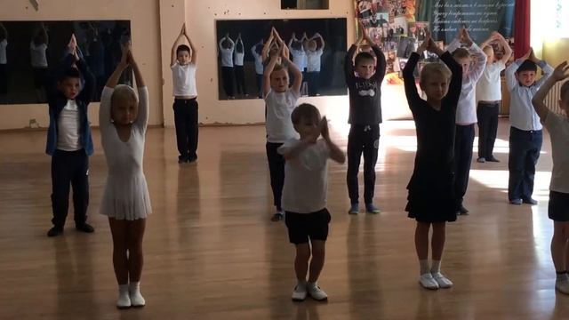 Танец «Буратино» (не весь) смотреть онлайн