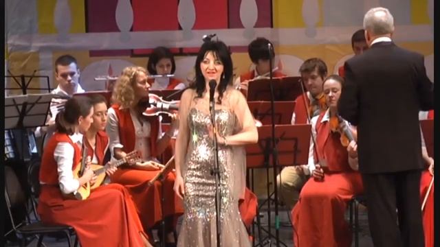 Елизавета Канаузова - "Дивная роза"- Валенте. Неаполитанский ансамбль им. Мисаиловых. смотреть онлайн