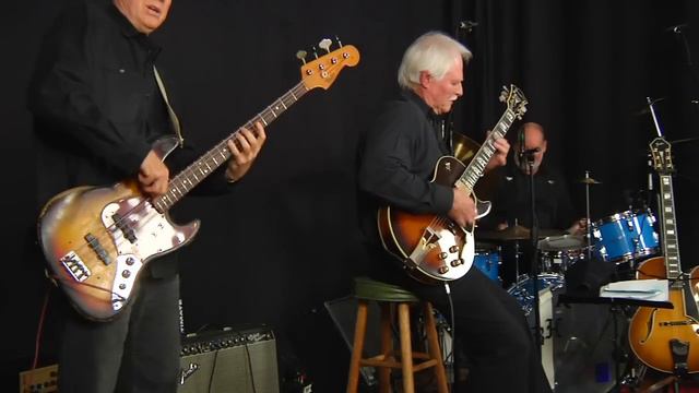 "Caravan" performed by The Rick Whitehead Trio смотреть онлайн