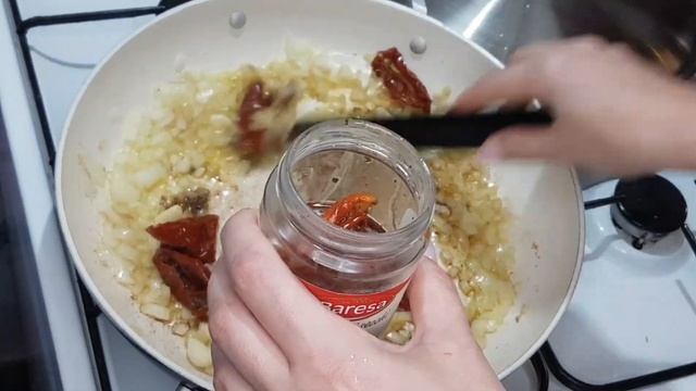 Супер рецепт на все случаи жизни. Красная рыба (сёмга) с артишоками. Обалденный гарнир-шпинат смотреть онлайн