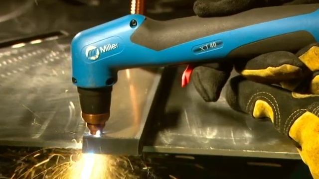 Spectrum® 625 X-TREME™ w/ XT40 Torch Delivers Big Cutting Power смотреть онлайн