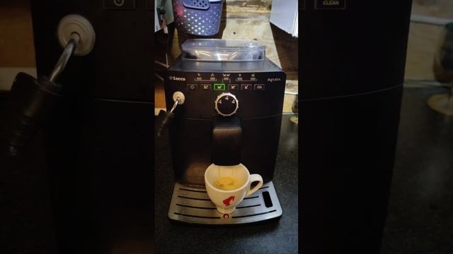 Кофемашина Philips Saeco HD 8750/19, 15 бар, 1850 смотреть онлайн
