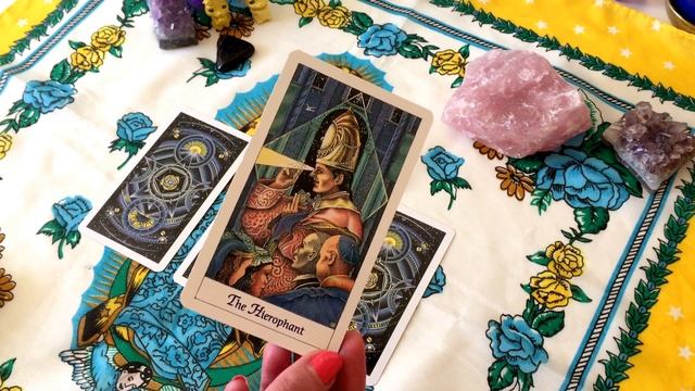 Past Life Power Spread - A Tarot Tutorial смотреть онлайн