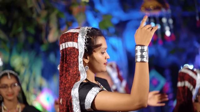 Mogal DuniyaMathi aave ll Vishaldan Gadhvi ll Navratri 2022 Ma Mogal Song ll વિશાલદાન ગઢવી смотреть онлайн