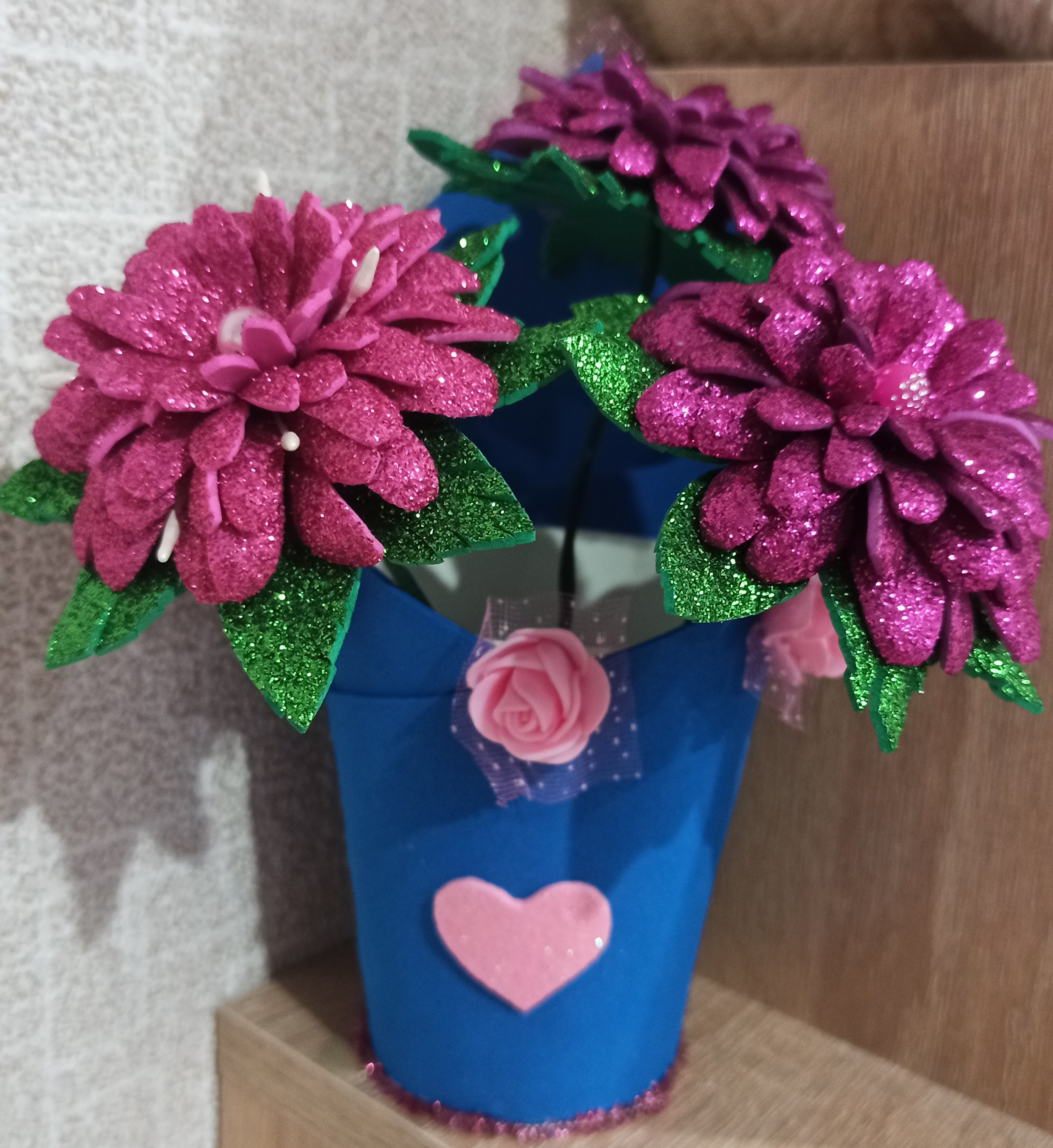 Красивая ваза для цветов своими руками. смотреть онлайн