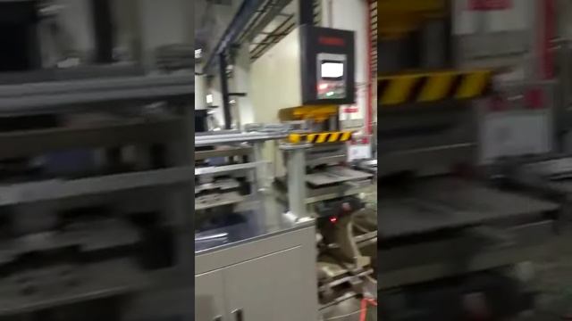 автоматическая линия серво-пресс гидравлический пресс с с-образной рамой с брендам YIHUI смотреть онлайн