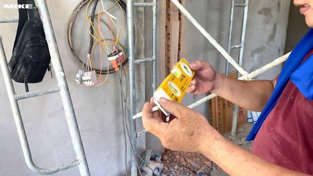 Cảm giác cầm cây nivo xịn đối với cánh thợ decor showroom Minh Khang. смотреть онлайн