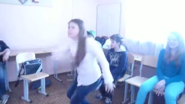 Закончила без троек:)) смотреть онлайн