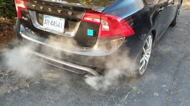 2016 Volvo S60 Polestar cold start смотреть онлайн