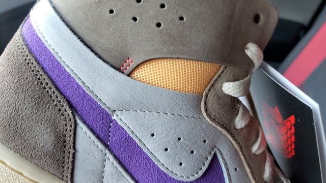 AIR JORDAN 1 HIGH ZOOM CMFT PALOMINO/MELON TINT смотреть онлайн