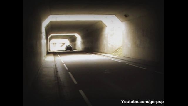 Audi A4 3.2 Tunnel flyby's FOX Exhausts смотреть онлайн