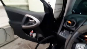 Снимаем потолок Тойота RAV-4