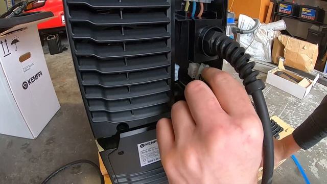 Mikes new Kemppi mastertig 235 ACDC tig welder unboxing - we're funny.... смотреть онлайн