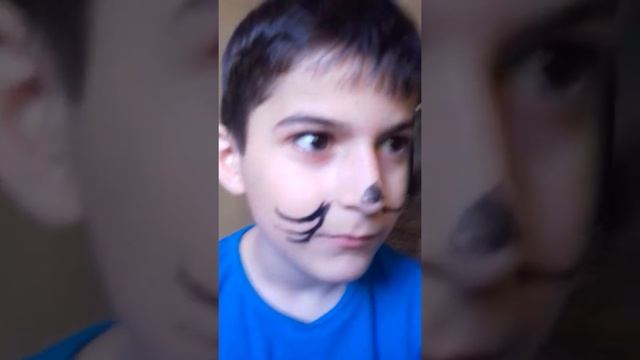 как нарисовать с красками льва на личике милого ребенка ?????????????????????? смотреть онлайн