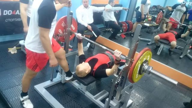 Открытый новогодний турнир по жиму лежа 2016 года 1й поток запись 2 смотреть онлайн
