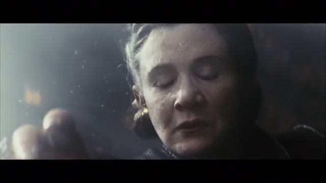 Leia Organa flies in space смотреть онлайн
