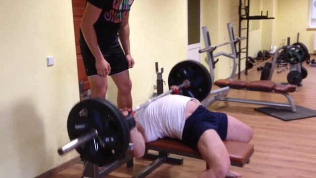 Жим лежачи 100кг.х 25 раз. Андреєв В. Калуш смотреть онлайн