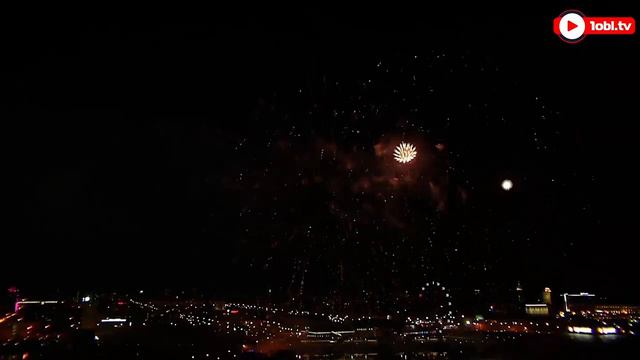 Победный салют в Челябинске смотреть онлайн