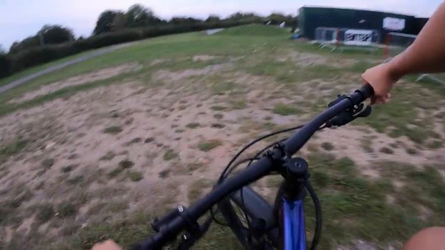 2021 TREK ROSCOE 6 Purple/Black - First Impressions | 4K