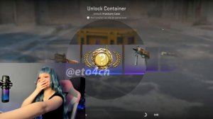 ШОК Стримерша с Твича проспорила зрителям ,Сказав «Если мне выпадет нож я покажу сиськи» и он выпал