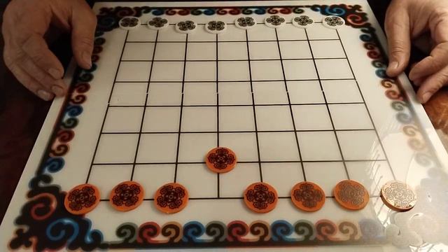 Урок 225. Шашки Апокачи (национальная игра нанайцев - Бури) смотреть онлайн