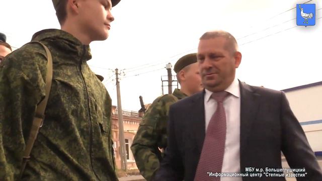 Новости ИЦ СИ 15 09 2022 г. Александр Хинштейн посетил парк Победы в с. Большая Глушица. смотреть онлайн