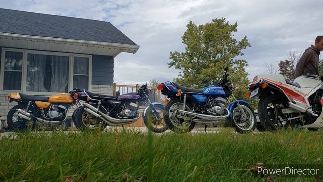 Best of Vintage 2 Strokes! Kawasaki TRIPLES H2, KH400, S2, Suzuki RG500 Gamma смотреть онлайн