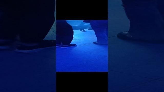 Танцующие ноги))) смотреть онлайн