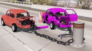 Прикованные автомобили против столбов