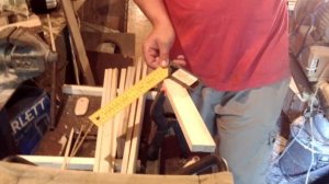 Разметка и сверление отверстий. Изготовление клеток для певчих птиц.