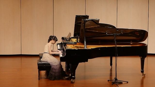 Bartok - Mikrokosmos No. 153 “Six Dances in Bulgarian Rhythm No. 6” 2020莊以忻鋼琴獨奏會 смотреть онлайн