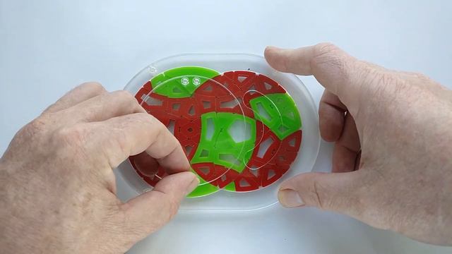 Mimosa - Intersecting circles puzzle смотреть онлайн