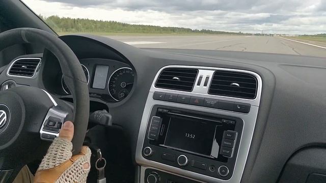 Volkswagen Polo R WRC 1 mile run смотреть онлайн