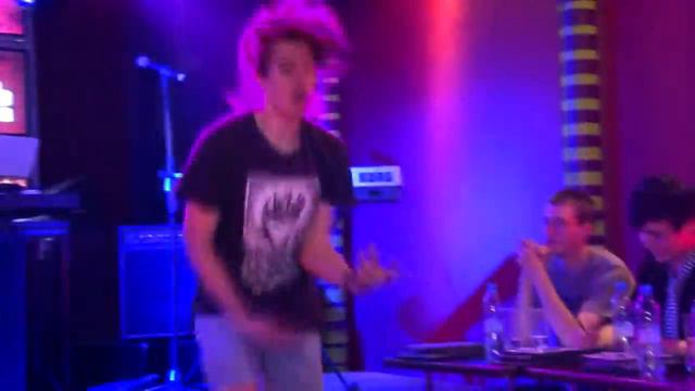 Air Guitar Russia 2011 Saratov - Максим Фролов смотреть онлайн