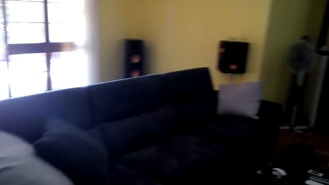 Klipsch Monsters смотреть онлайн