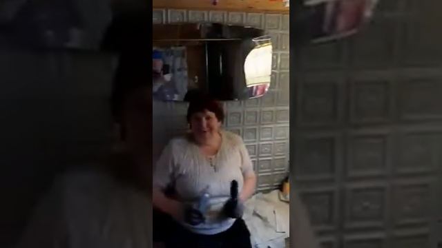 Я люблю работать в огороде)) смотреть онлайн