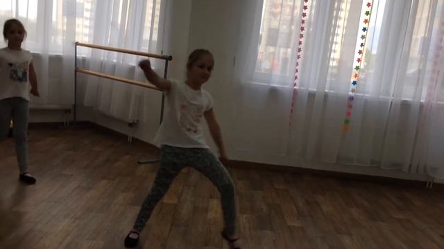 Занятия в студии танца UNITY (Екатеринбург) смотреть онлайн