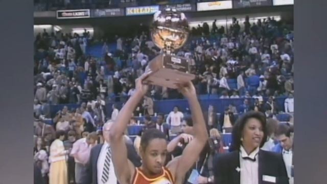 Shortest Basketball Players In History смотреть онлайн
