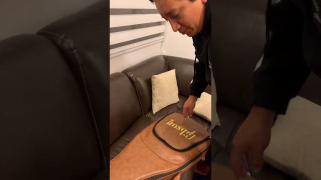 Unboxing Gibson les Paul смотреть онлайн