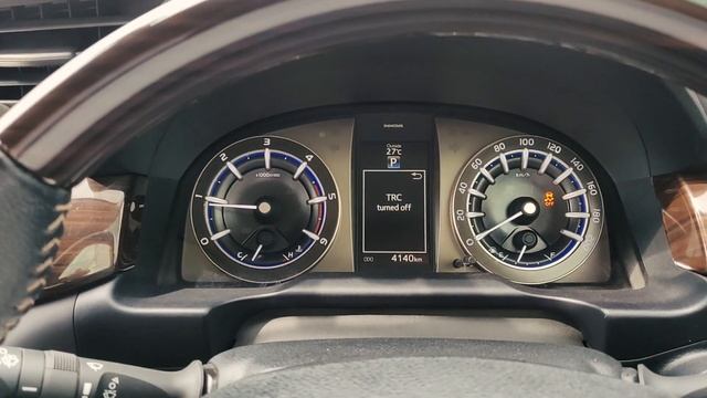 Use of this button in your car | VSC & TRC off | Vehicle Stability & Traction Control |Toyota Innov смотреть онлайн