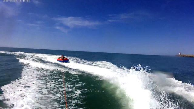 Ленка против волны! KAWASAKI ULTRA 310 ?vs JOBE Vs ELENA