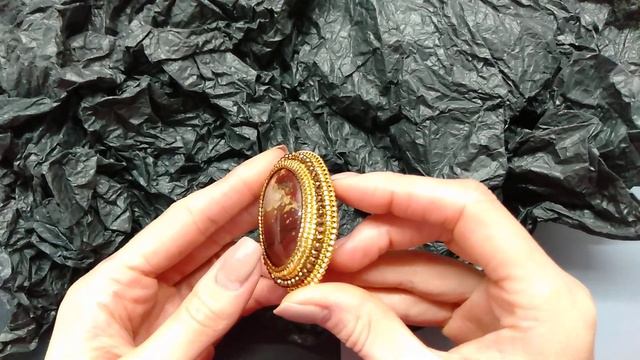 По ссылке в описании можно купить авторские украшения. смотреть онлайн