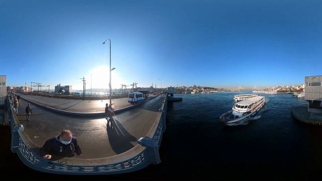 360 VR Strolling Through Istanbul, The History of Istanbul - The view from the Bridge смотреть онлайн
